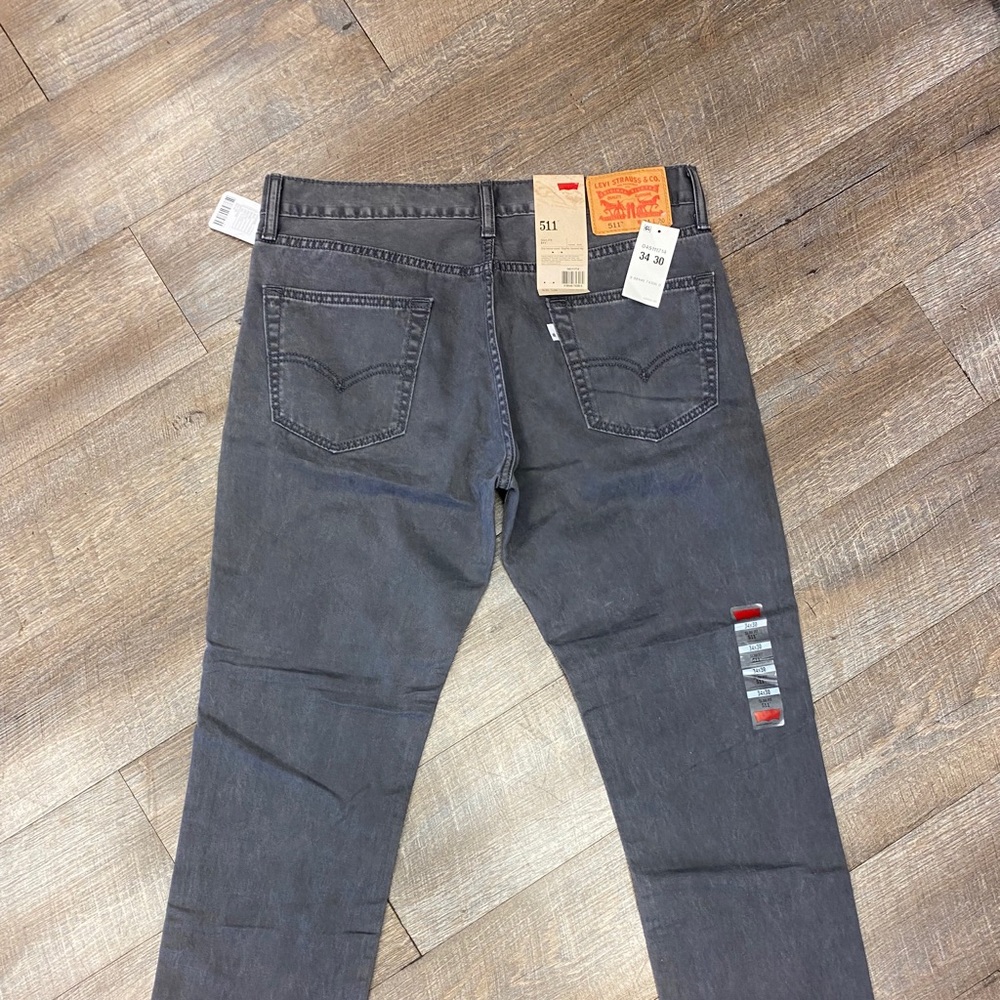 Men’s Levi jeans